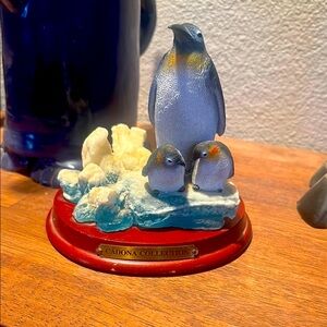 Vintage 1999 Cadona Collection Penguins